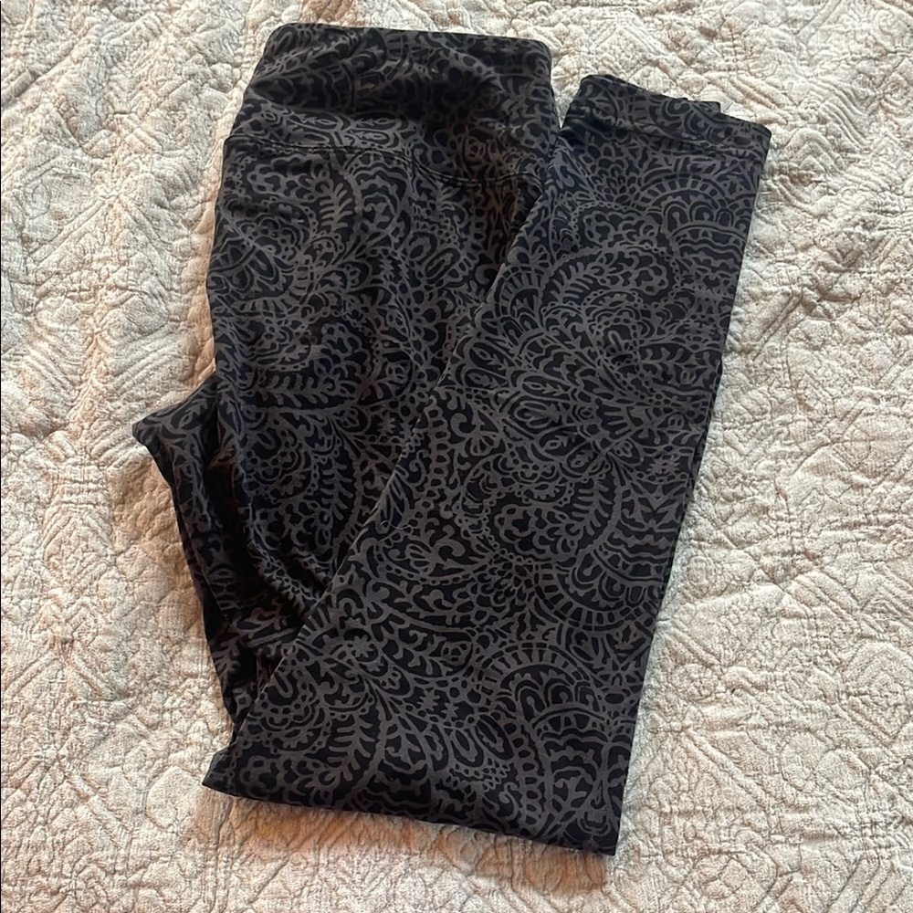 Black Patterned Leggings
